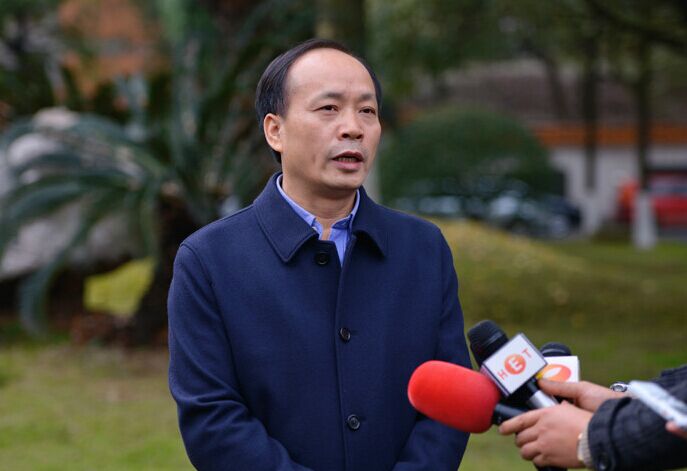 政府网12月3日讯(作者 燕汝洋 王鹰)12月2日,市委副书记,市长周德睿