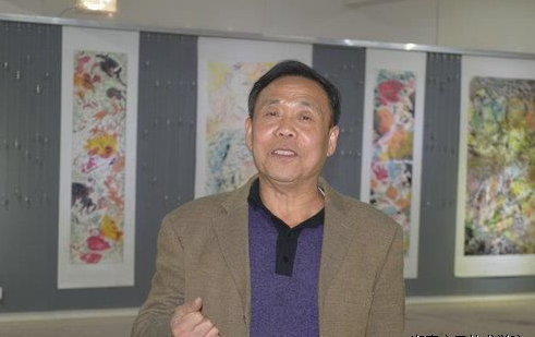 创新型画家莫道宏资讯画在常德开展