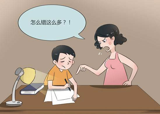 前段时间,一篇《不谈作业母慈子孝,连搂带抱。涉及作业鸡飞狗跳,呜嗷喊叫》的文章刷爆了朋友圈。很多网友对文中家长因陪伴孩子做作业而闹心、抓狂的情景感同身受。陪伴孩子写作业已经成了越来越多家庭需要面对的情况。 上周,中国青年报社社会调查中心联合问卷网,对1980名家长进行的一项调查显示,37.