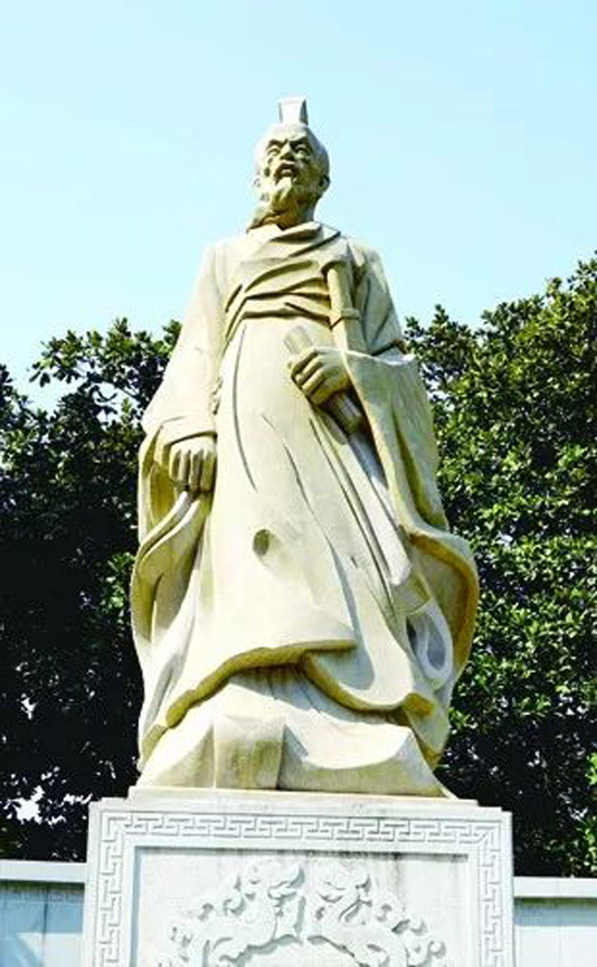 常德屈原公园屈原塑像