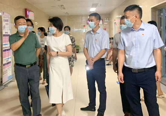 湖南省政府妇儿工委评估督导组来汉寿县妇幼保健院开展终期评估工作
