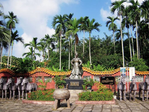 早餐后,参观海南岛乡土文化的经典【多河文化谷(游览约60分钟,是