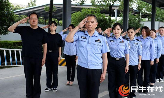 常德车管所奏响 大练兵 进行曲 新闻资讯 民生在线 常德车管所奏响 大练兵 进行曲 新闻资讯 民生在线